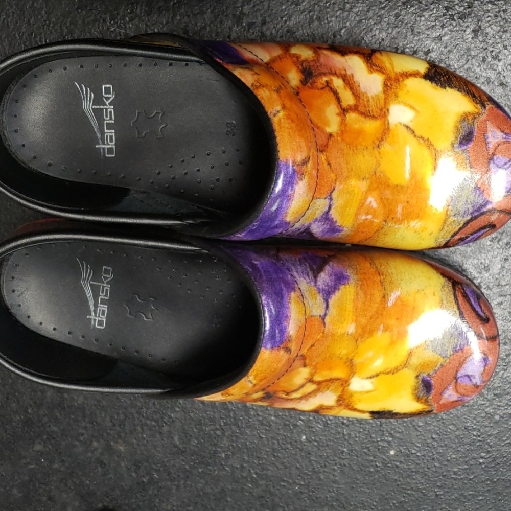 Dansko floral clog